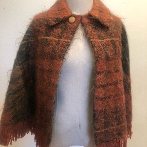 Vintage Andrew Stewart Mohair/ wool cape - Picture 16 of 16